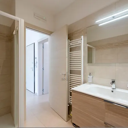 3 Ondina 200m From Sea * Viareggio