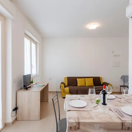 3 Ondina 200m From Sea Viareggio
